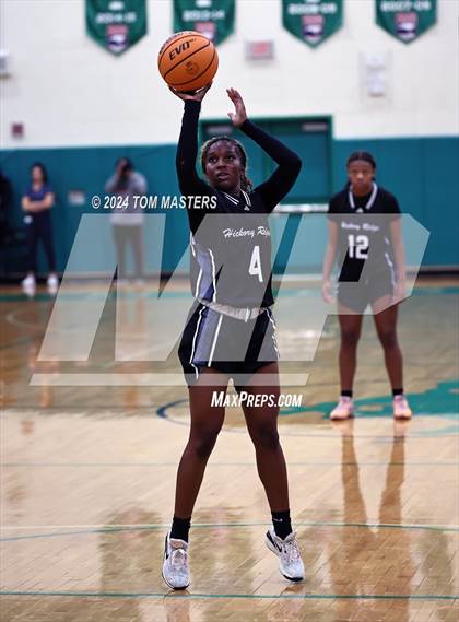 Thumbnail 2 in Myers Park vs. Hickory Ridge photogallery.