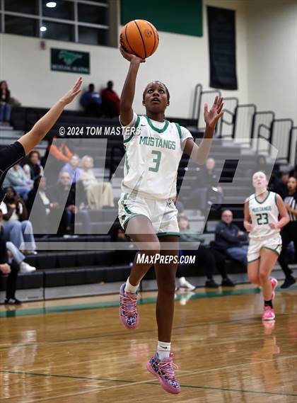 Thumbnail 2 in Myers Park vs. Hickory Ridge photogallery.