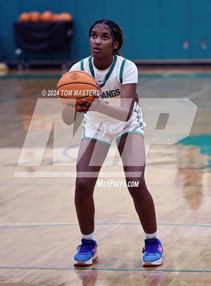 Thumbnail 2 in Myers Park vs. Hickory Ridge photogallery.
