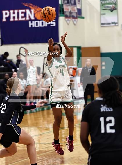 Thumbnail 2 in Myers Park vs. Hickory Ridge photogallery.