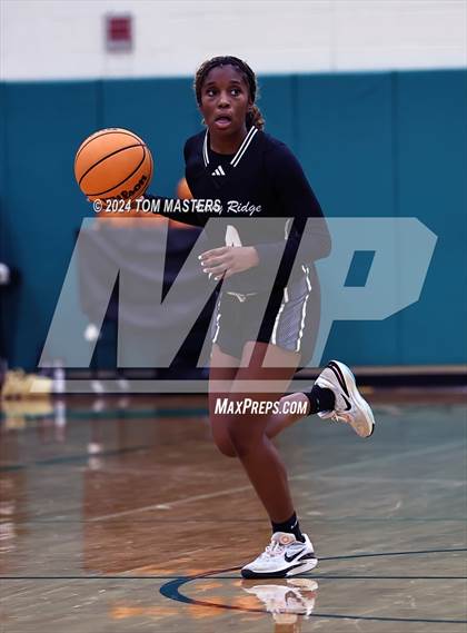 Thumbnail 1 in Myers Park vs. Hickory Ridge photogallery.