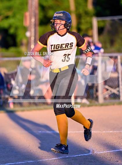 Thumbnail 3 in Blue Mountain @ Northwestern Lehigh (PIAA 4A Semifinal) photogallery.