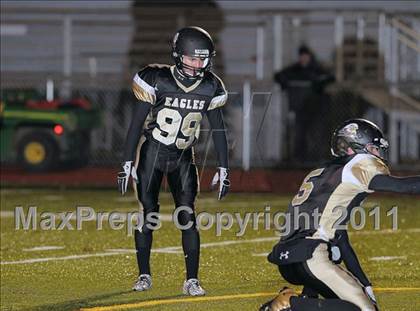 Thumbnail 3 in East vs. Grove City (District X Playoffs) photogallery.