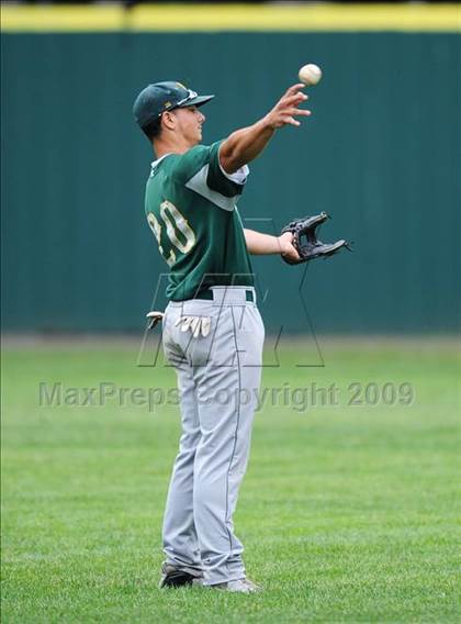 Thumbnail 2 in Holy Cross vs Ellington (CIAC Class M Semifinal) photogallery.
