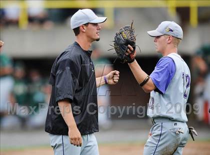 Thumbnail 2 in Holy Cross vs Ellington (CIAC Class M Semifinal) photogallery.