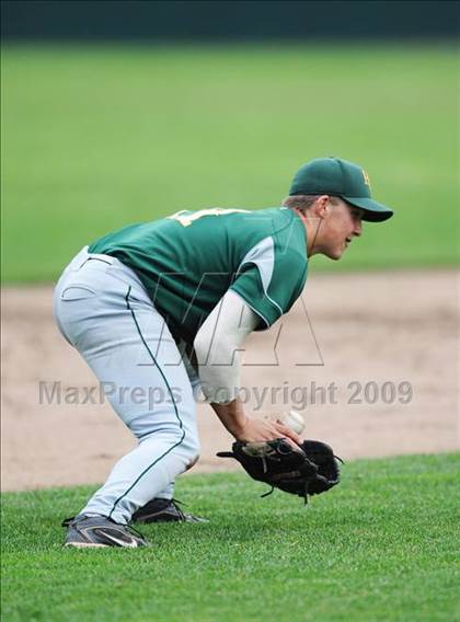Thumbnail 2 in Holy Cross vs Ellington (CIAC Class M Semifinal) photogallery.