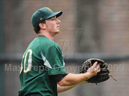 Thumbnail 2 in Holy Cross vs Ellington (CIAC Class M Semifinal) photogallery.