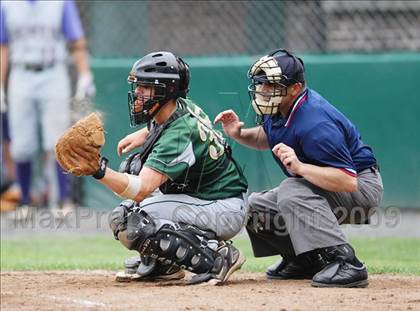 Thumbnail 2 in Holy Cross vs Ellington (CIAC Class M Semifinal) photogallery.