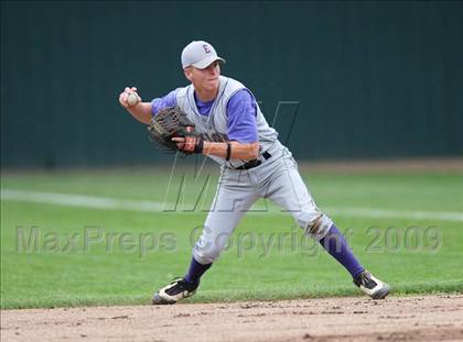 Thumbnail 2 in Holy Cross vs Ellington (CIAC Class M Semifinal) photogallery.