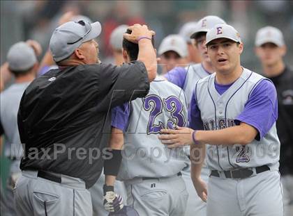 Thumbnail 1 in Holy Cross vs Ellington (CIAC Class M Semifinal) photogallery.