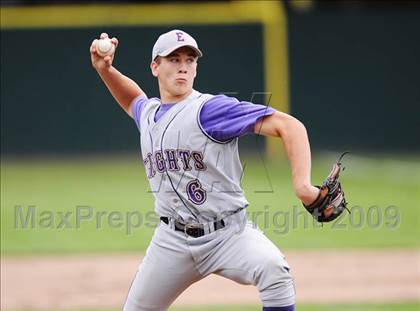 Thumbnail 1 in Holy Cross vs Ellington (CIAC Class M Semifinal) photogallery.