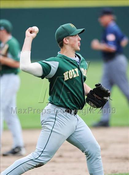 Thumbnail 1 in Holy Cross vs Ellington (CIAC Class M Semifinal) photogallery.