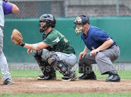 Thumbnail 2 in Holy Cross vs Ellington (CIAC Class M Semifinal) photogallery.