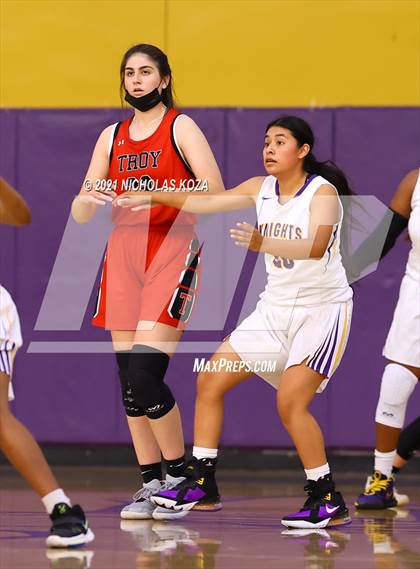 Thumbnail 2 in Troy vs. Lynwood photogallery.