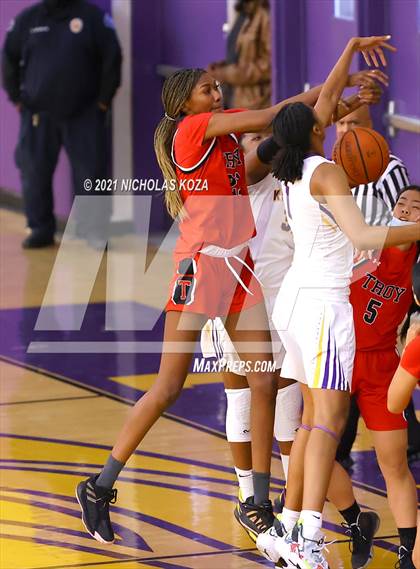 Thumbnail 2 in Troy vs. Lynwood photogallery.