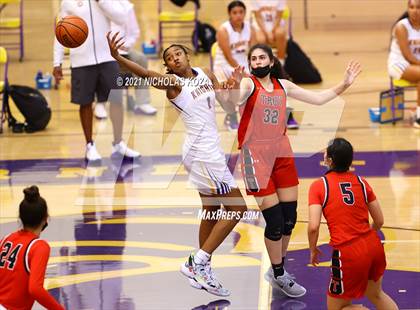 Thumbnail 2 in Troy vs. Lynwood photogallery.