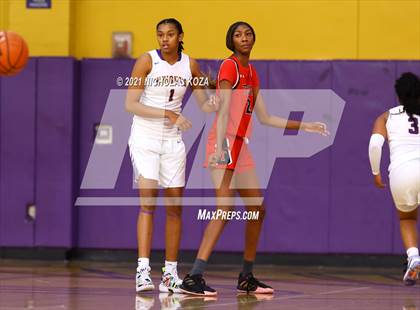 Thumbnail 3 in Troy vs. Lynwood photogallery.