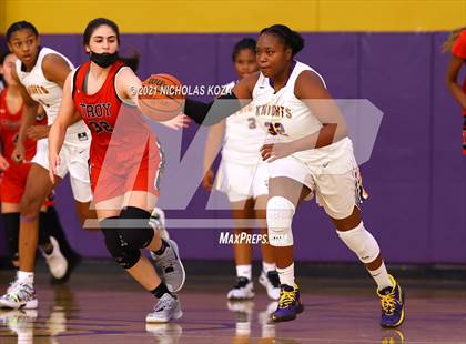 Thumbnail 2 in Troy vs. Lynwood photogallery.