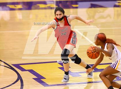Thumbnail 3 in Troy vs. Lynwood photogallery.
