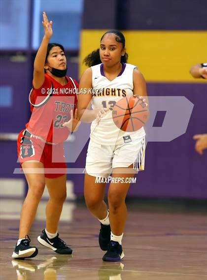 Thumbnail 3 in Troy vs. Lynwood photogallery.