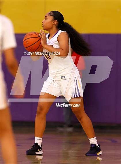 Thumbnail 1 in Troy vs. Lynwood photogallery.