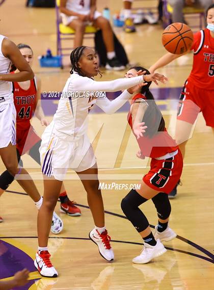 Thumbnail 1 in Troy vs. Lynwood photogallery.