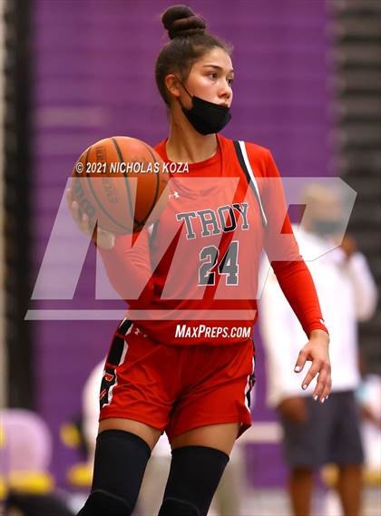 Thumbnail 3 in Troy vs. Lynwood photogallery.