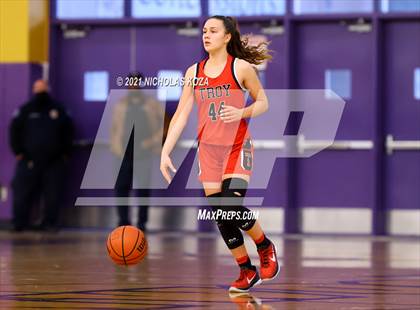 Thumbnail 3 in Troy vs. Lynwood photogallery.