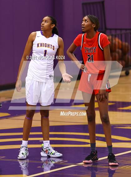 Thumbnail 3 in Troy vs. Lynwood photogallery.