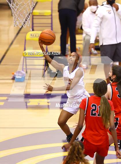 Thumbnail 1 in Troy vs. Lynwood photogallery.