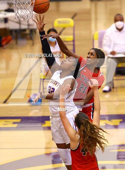 Thumbnail 3 in Troy vs. Lynwood photogallery.