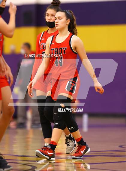 Thumbnail 1 in Troy vs. Lynwood photogallery.