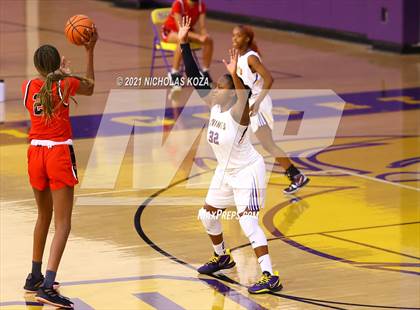 Thumbnail 1 in Troy vs. Lynwood photogallery.