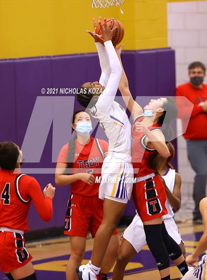 Thumbnail 2 in Troy vs. Lynwood photogallery.