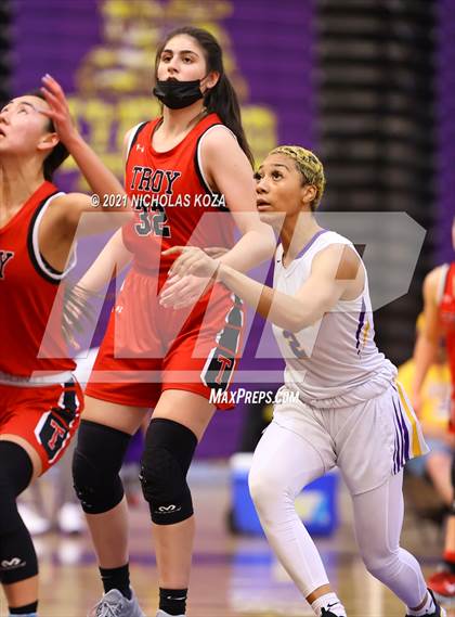 Thumbnail 1 in Troy vs. Lynwood photogallery.