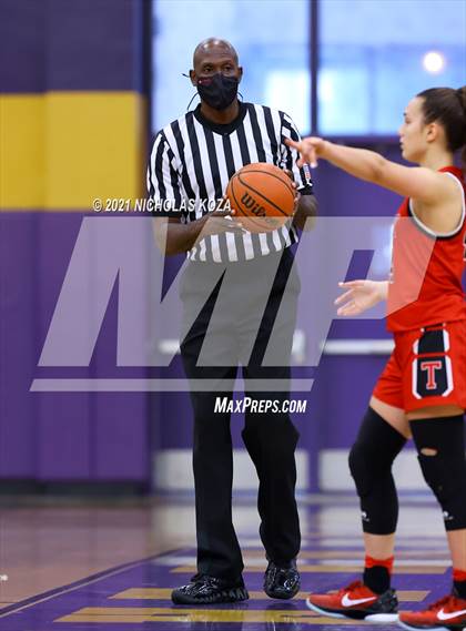 Thumbnail 1 in Troy vs. Lynwood photogallery.