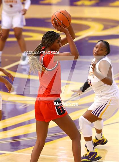Thumbnail 1 in Troy vs. Lynwood photogallery.