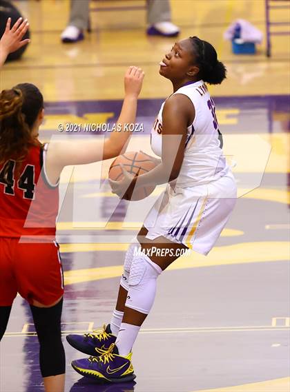 Thumbnail 1 in Troy vs. Lynwood photogallery.