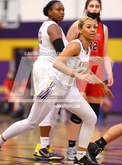 Thumbnail 3 in Troy vs. Lynwood photogallery.