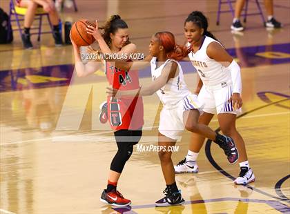 Thumbnail 2 in Troy vs. Lynwood photogallery.