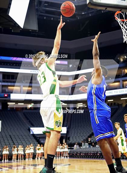 Thumbnail 1 in Rio Americano vs. Del Campo photogallery.