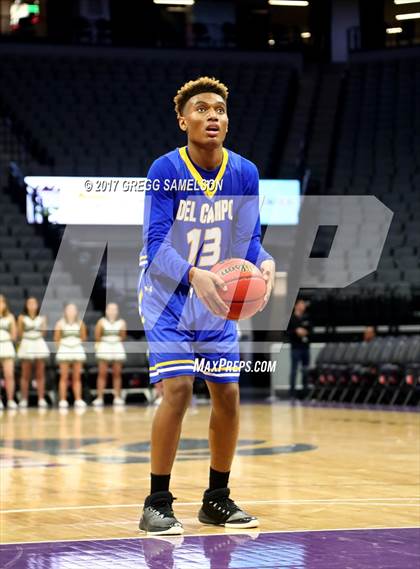 Thumbnail 3 in Rio Americano vs. Del Campo photogallery.
