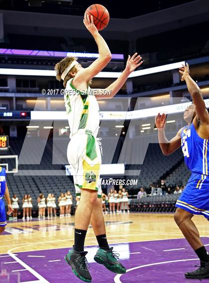 Thumbnail 3 in Rio Americano vs. Del Campo photogallery.