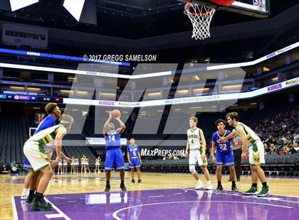Thumbnail 1 in Rio Americano vs. Del Campo photogallery.