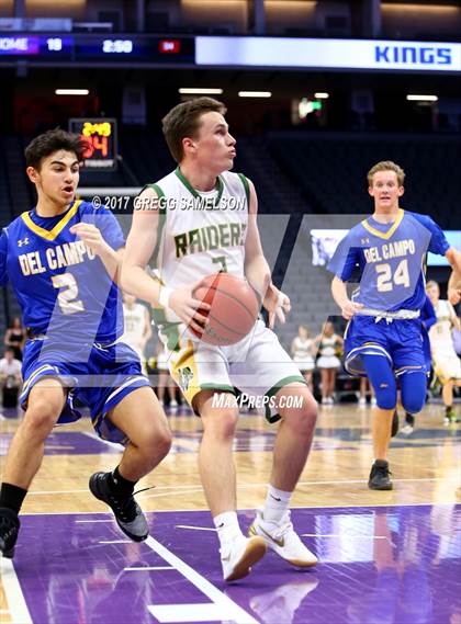 Thumbnail 2 in Rio Americano vs. Del Campo photogallery.
