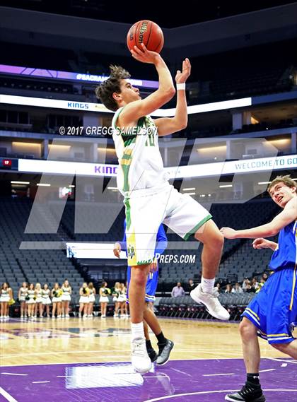 Thumbnail 1 in Rio Americano vs. Del Campo photogallery.