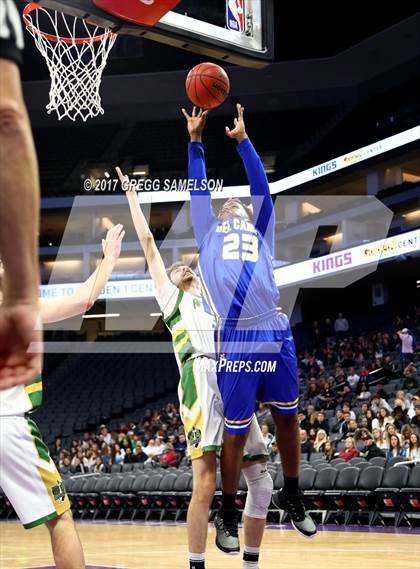 Thumbnail 3 in Rio Americano vs. Del Campo photogallery.