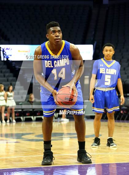 Thumbnail 1 in Rio Americano vs. Del Campo photogallery.