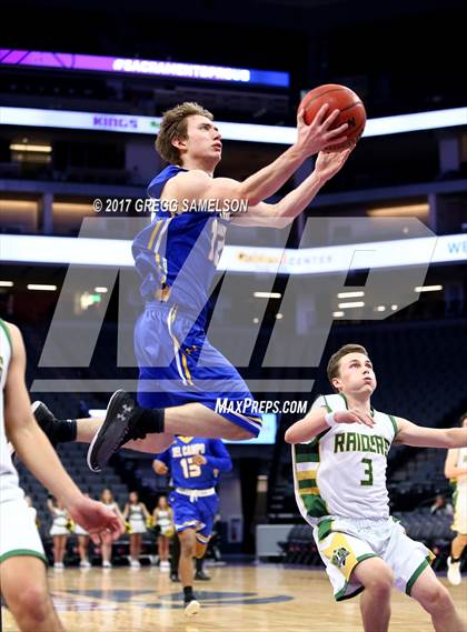 Thumbnail 3 in Rio Americano vs. Del Campo photogallery.