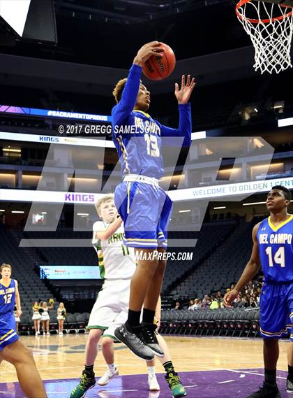 Thumbnail 3 in Rio Americano vs. Del Campo photogallery.